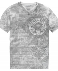 Grey is the new black. Marbleized coloring and edgy graphics make this Retrofit shirt perfect for a casual night out.