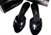 New Without Box Authentic Chanel Womens Classic Black Patent Leather Dress Shoes Open Toe Sandals Flip Flops slippers Made in Italy - US 7