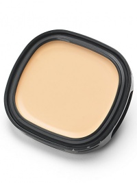 This cream-type foundation visibly creates firmed smoothness and luminous clarity with a seamless soft-matte finish. Smoothes on flawlessly to provide a luxuriously hydrated feel.Improved formula gives skin an elegantly lustrous, firm finish. Formulated with a generous infusion of Cle de Peau Beaute skincare ingredients.