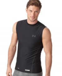 Keep cool and dry from the beginning to the end of your workout with this muscle t-shirt from Under Armour®.