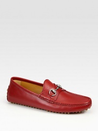 Leather driver silver horsebit hardware.Pebbled rubber sole with Gucci logo detailMade in Italy