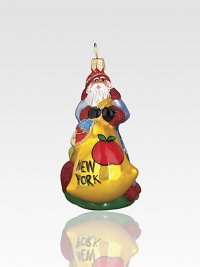 With attitude to match that of New York, this Santa wears glittering garb adorned with a fun and sparkling New York City collage, finely crafted of mouth-blown, hand-painted glass.Glass3.5H X 2.25W X 1.75DImported