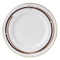 Wedgwood pays tribute to the traditional English equestrian lifestyle with this fine dinner plate inspired by the work of 18th-century horse painter George Stubbs. Burnished gold silhouettes, classic stirrup stripes and rich shades of tan and brown evoke the stylish essence of horse riding.