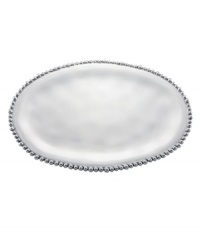 Pretty and polished, this Organics oval tray from Lenox's collection of serveware and serving dishes combines a natural shape in bright aluminum with a delicately beaded edge.