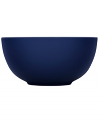 With a minimalist design and unparalleled durability, the Teema all-purpose bowl makes preparing and serving meals a cinch. Featuring a sleek profile in glossy blue porcelain by Kaj Franck for Iittala.