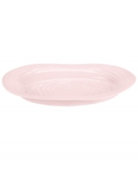 Celebrated chef and writer Sophie Conran introduces dinnerware designed for every step of the meal, from oven to table. A ribbed texture gives this pink Portmeirion platter the charm of traditional hand-thrown pottery.