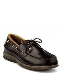 From the original boat shoe designer Sperry Top-Sider comes this handsome and carefully crafted design that honors the tradition with refined stain- and water-resistant leather plus 18K gold-plated eyelets for a bit of polished flash, culminating in a classic offering for an effortless, everyday look.