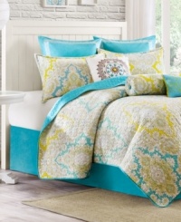 Modern allure! This Echo Hudson Paisley coverlet is embedded with a soft, quilted texture and features a fresh color pallet of turquoise & chartreuse. The reverse provides an understated, alternating effect with a solid landscape.