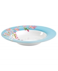 An inspiration, Cru's Madison serving bowl is designed and named for Madison Arnold, who dreamed of seeing New York but succumbed to leukemia at age 14. Lush cherry blossoms evoke springtime in Madison Square Park and complement Lauderdale dinnerware, too.