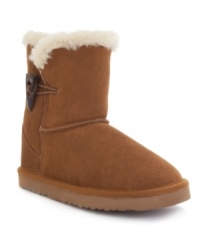 The itty bitty, pretty Style&co. Tiny Cold Weather Boots keep your feet cozy and your wardrobe up to date with their faux-fur trim, toggle closure and comfy sole.