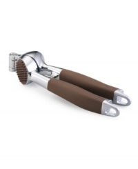 A bold move for bold flavor. Forget about peeling cloves, you're in good hands with a dynamic bronze-hued press that minces garlic in seconds. A SureGrip handle and stainless steel construction hold up use after use for an ease in the kitchen you'll get used to! Limited lifetime warranty.