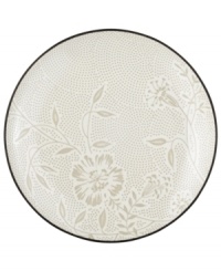 A fresh twist on a Noritake favorite, the Colorwave Graphite Bloom salad plate offers the same sleek style and durability as the original dinnerware pattern but with a pretty floral print.