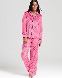 Ready, set, sleep in LAYLA's polka-dot pajamas with contrast trim and a classic notch-collar top.