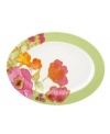 In an inspiring display of alluring watercolors, this Lenox collection of kiwi-banded oval serving platters offers a bright, contemporary addition to your table. Mix and match serving plates across the Floral Fusion dinnerware collection for a stunning presentation.