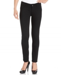 These petite Seven7 pants fit like a dream -- a ponte fabric offers plenty of stretch while a skinny silhouette has a smooth, slimming effect!