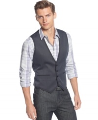 Noticing a need to change your style patterns? This herringbone vest from Calvin Klein takes your look to the next level of cool casual.