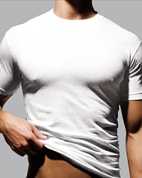 Classic fit, crew neck T-shirt with short sleeves.