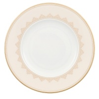 The Samarkand bone china collection by Villeroy & Boch combines stylish, exotic elements with timeless elegance. Precious golden bands and chains decorate this pure white bone china pattern. Warm ivory tones add a harmonious touch. Mix and match with the coordinating Mosaic-designed dinner or salad plate for a look that is truly your own.