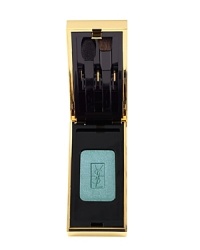 YSL introduces Ombre Solo. Easy to apply, with a silky soft and rich texture, the color remains vibrant and pure for hours. Blending is effortless; color and intensity are easy to adjust to your desired concentration. Set in a luxurious gold compact, this eye shadow allows for easy application with both a sponge tip and a brush applicator. A soft and long-lasting eye color for a truly professional result.