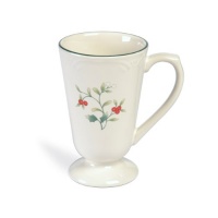 Pfaltzgraff Winterberry Footed Mug