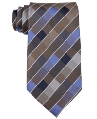 Box out. A four-cornered graphic gives this Kenneth Cole Reaction tie a sleek, impressive look.