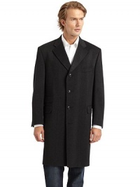 THE LOOKNotched lapelWelt pocket at chestButton closureTwo sets of flap pocketsLong sleeves with button cuffsVented back hemInner welt pocketsTHE FITAbout 40 from shoulder to hemTHE MATERIALWorsted wool/cashmereFully linedCARE & ORIGINDry cleanMade in USA