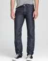 Crinkle detailing front and back takes the classic 5-pocket jeans in a straight fit to the cutting edge of trend.