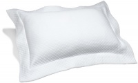 Pinzon Diamond Matelasse 20 by 26-Inch Standard Sham, White