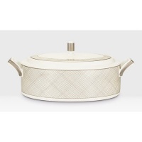 Veneto 67 Oz Covered Vegetable Dish