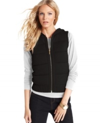 Go casual and evoke the epitome of cool in MICHAEL Michael Kors hooded vest. Add a colorful long-sleeve tee to complete the look.