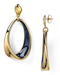 Work Robert Lee Morris Soho's city sleek aesthetic into your looks with these twisted drop earrings, styled to perfection with draped jersey or leather.