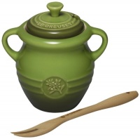 Le Creuset Stoneware 12-Ounce Olive Jar with Wood Fork, Green