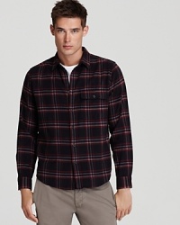 A check print in always-awesome flannel finished with a modern fit - a go-to sport shirt you'll reach for again and again.