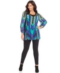 Team your leggings with Style&co.'s plus size tunic top, broadcasting a bold print!