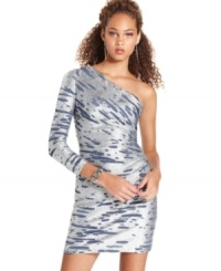 A camouflage print gets a sexy metallic upgrade by Hailey Logan in this one-shoulder fitted dress!