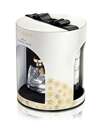 An addictive floral fragrance, Mon Jasmin Noir offers an undeniablymodern and sensual femininity. For Holiday 2012, Bulgari introducesthis extraordinary Mon Jasmin Noir set which includes a 1.7 oz.Eau de Parfum Spray, 2.5 oz Bath & Shower Gel and 2.5 oz Body Lotion. Top Notes: Golden Cedrat and Lily of the valleyHeart: Sambac JasmineBase Note: Musky nougatine, vibrant wood