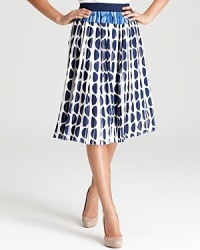 This '50s-inspired DIANE von FURSTENBERG skirt comes to you with a retro dot print, feminine pleats and structured hem for a what's-old-is-new-again look. Versatile enough to carry you from desk to dinner, this piece is an investment well worth the splurge.