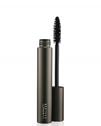 The biggest, baddest, bouffant lashes EVER are making noise with their sexy sweep. Opulash creates aesthetic extremes when it gets going, for a dramatic end look. Superlative separation, sublime innovation: Everything a M·A·C Artist lives for!