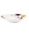 Featuring a mix of edgy, artsy blooms in modern porcelain, kate spade new york's Charcoal Floral pasta bowl lends chic new style to your favorite comfort foods.