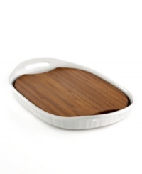 Create a table of content. A clean & simple sophistication exudes from this French White serving platter. Perfect for serving appetizers, like cheese & crackers, dips and entrees, like steaks & roasts, this hosting essential features a removable wood insert that doubles as a trivet.