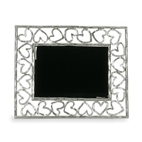 Michael Aram dancing heart photo frame in tarnish resistant silverplate. Ideal for someone you love.