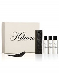 The irresistible Florentine Iris, an invitation to Love. A travel spray for men and women. A magnetic object, literally. A monolith engraved with the Achilles' shield, signature of L'Oeuvre Noire collection. As always, the travel spray is refillable, to travel with your favorite Kilian fragrance. Set of four 0.25 oz. sprays. 