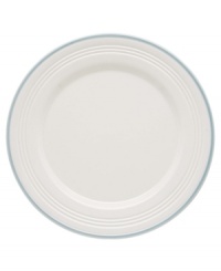 Find style and substance in the Tin Can Alley dinner plate. A blue glaze and concentric grooves – four degrees – give the Lenox dinnerware an understated elegance in versatile bone china.