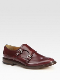 Double-buckle monk strap in bordeaux leather.LeatherLeather soleMade in Italy