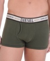 With a stretchy cotton fit and a stylish logo waistband, these Diesel trunks pair perfectly under all your pants.