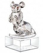 An unlikely symbol of intelligence, charm and prosperity, the rat is beautifully captured in smooth and faceted Swarovski crystal. Base is engraved with the name of the zodiac in English and Chinese seal script.