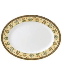 In 18th century England, Josiah Wedgwood, creator of the world famous Wedgwood ceramic ware, established a tradition of outstanding craftsmanship and artistry which continues today. The exotic India dinnerware pattern presents a pattern of exquisitely detailed, diminutive florals on a yellow and deep blue band against pure white bone china.