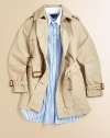 This classic woven cotton trench coat features stylishly authentic details like a storm flap