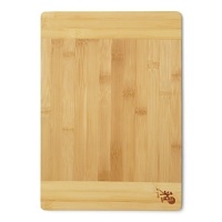 A textural pairing of rubberwood and bamboo gives this durable MIYABI cutting board lasting strength and a richly rustic appearance.