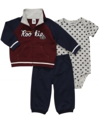 Keep your newest sports fan in good spirits with this athletic 3-piece bodysuit, sweatshirt and pant set from Carter's.